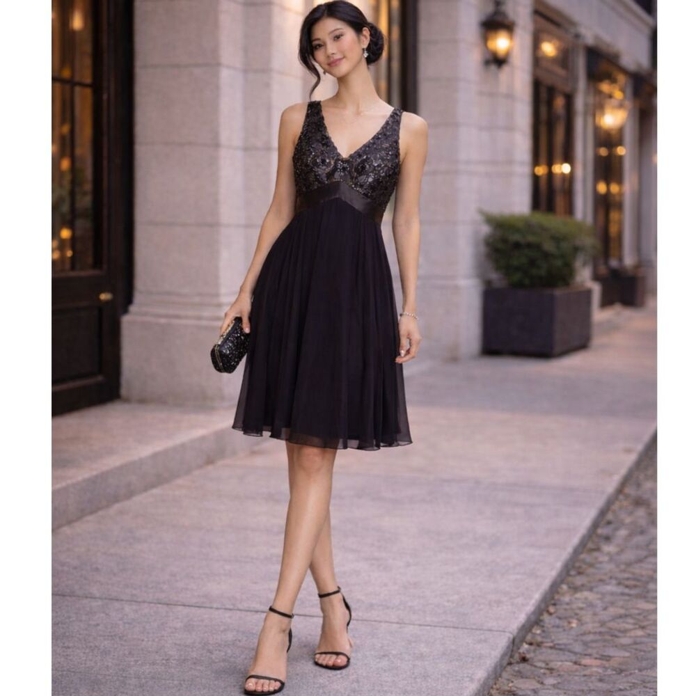 Sue Wong Black Floral Leather Dress Size 2 Fit Flare Open Back Chic